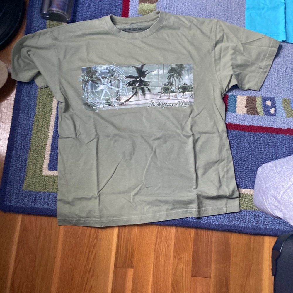 Army green beach tee